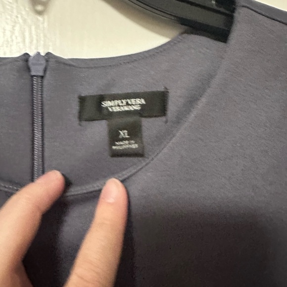 NWOT Vera wang peplum top - Picture 3 of 3